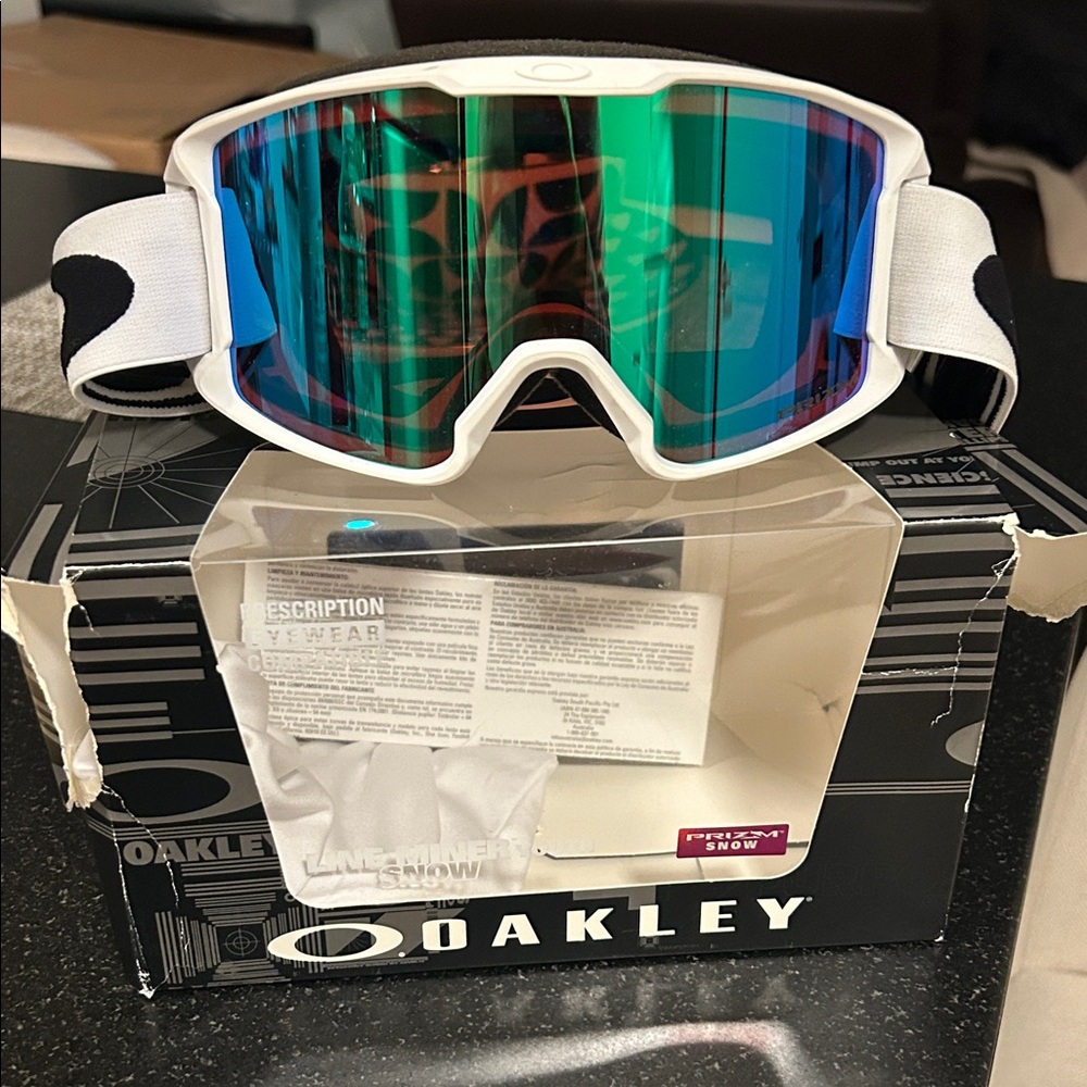 Oakley White Goggles with Blue-Green Lens